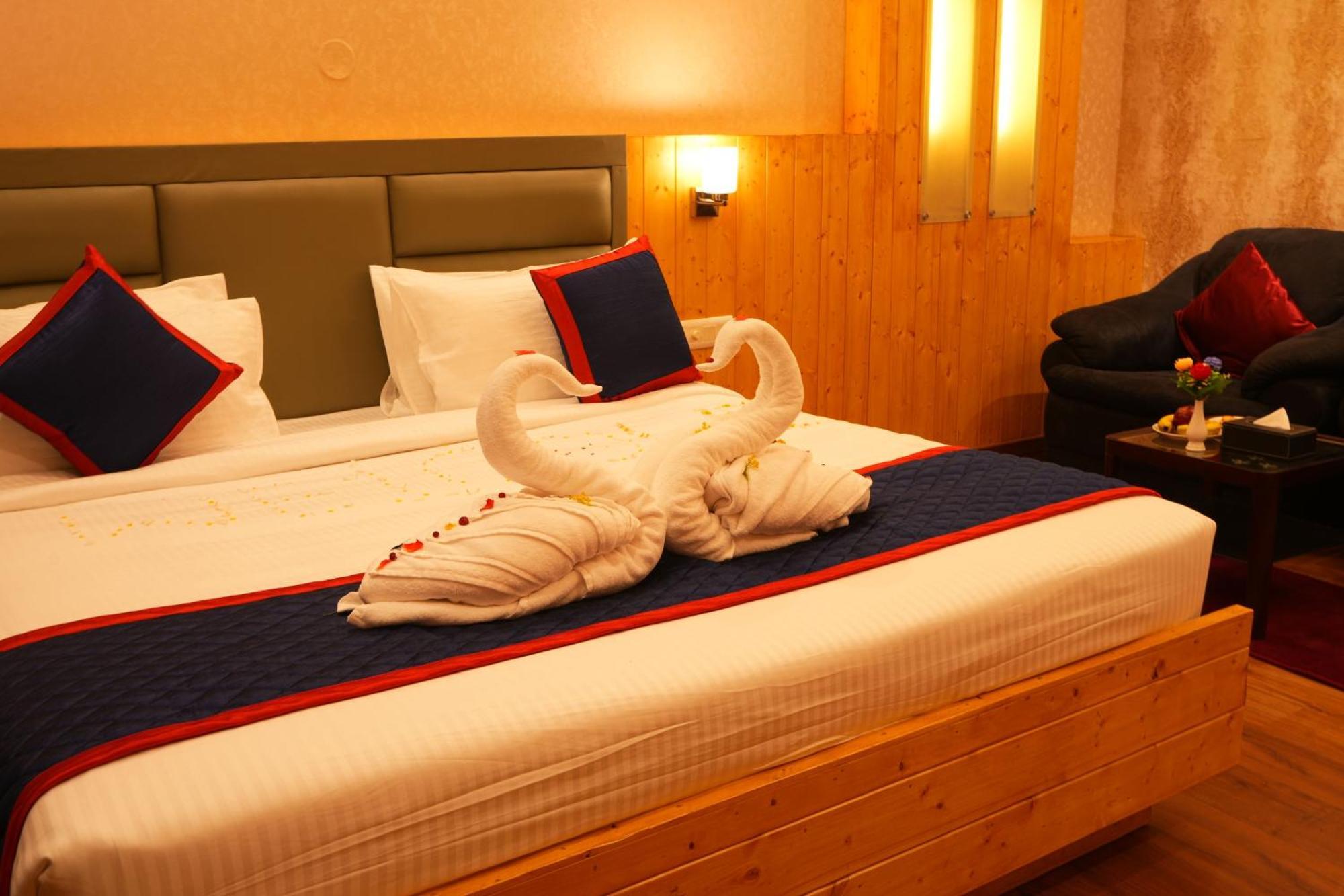 Zip By Spree Hotels Bella Heights Mcleodganj Dharamshala Bagian luar foto
