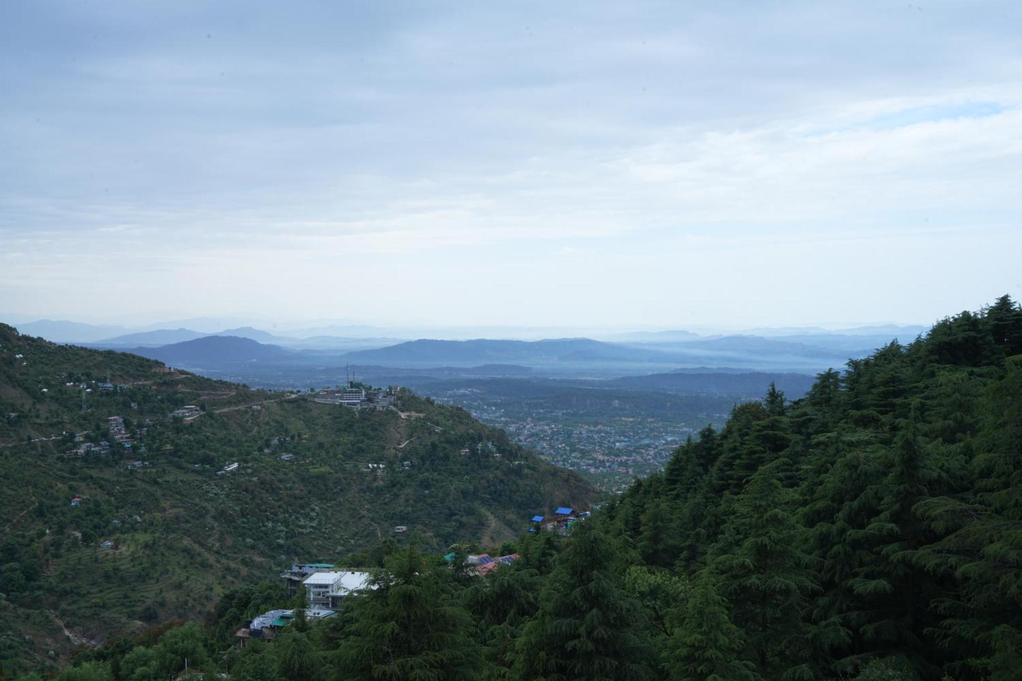 Zip By Spree Hotels Bella Heights Mcleodganj Dharamshala Bagian luar foto
